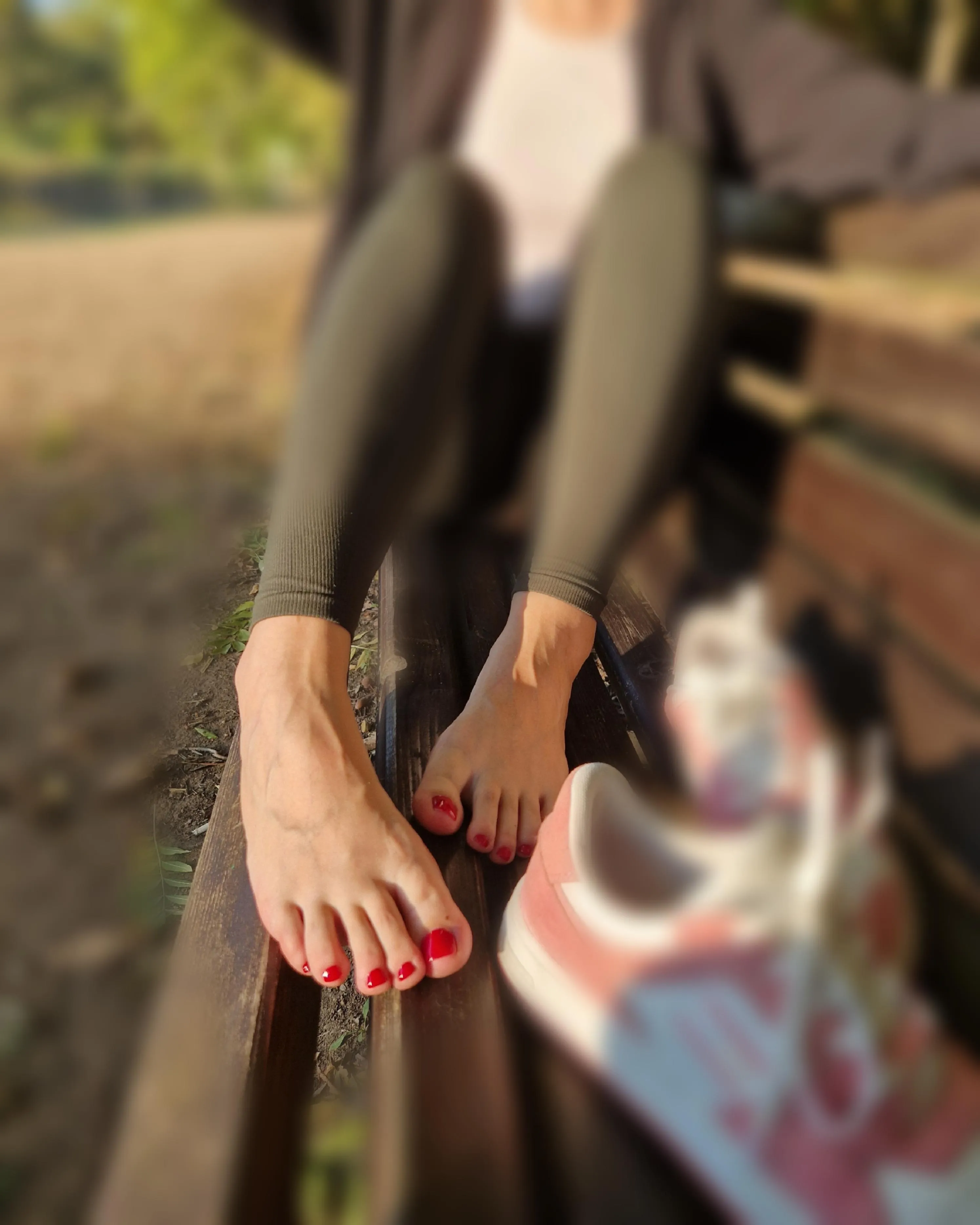 Would u kiss my feet in public