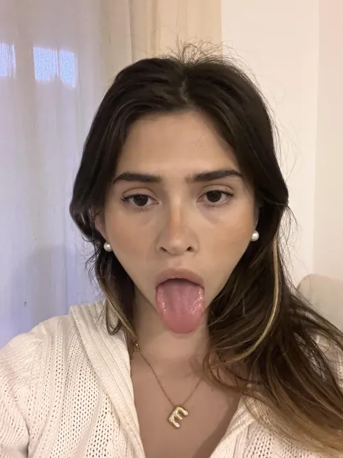 You like my tongue guys ?