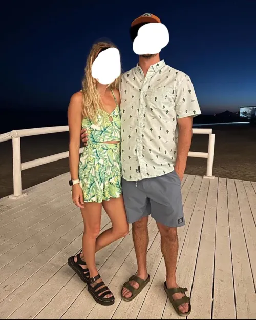 Younger married couple. New to this but open to try new things :) located in mesa. Let us know if interested ! Prefer fit