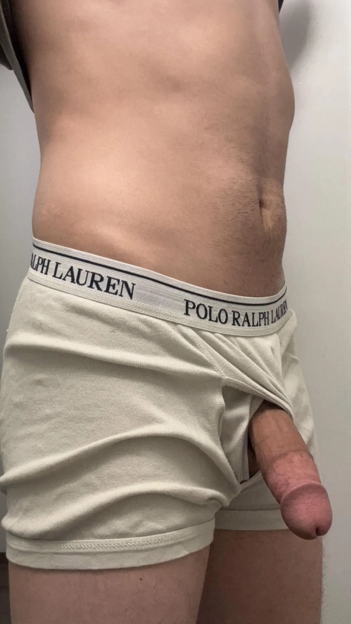 (19) where are the older men who like teencock?