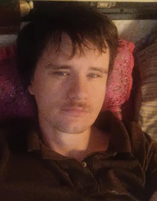 31 [M4F] #Clinton, looking for fun, dm me