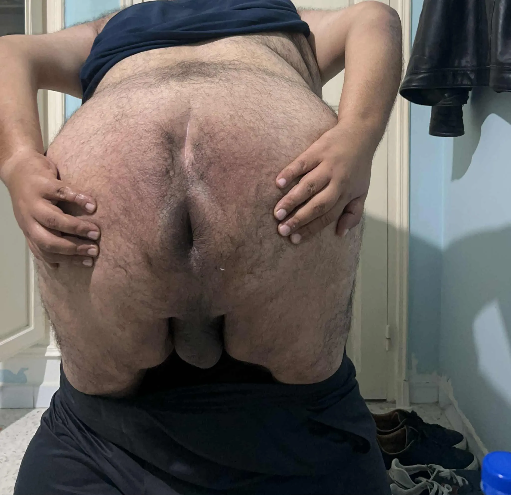 36 Tunisian ass