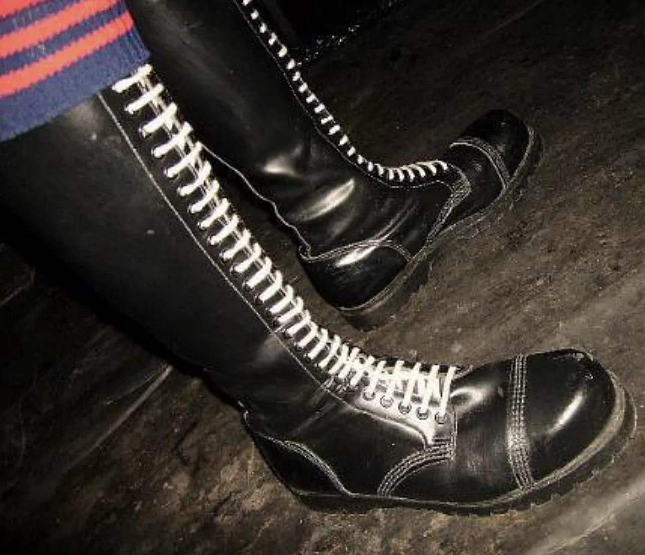 Anyone into extreme ballbusting ?