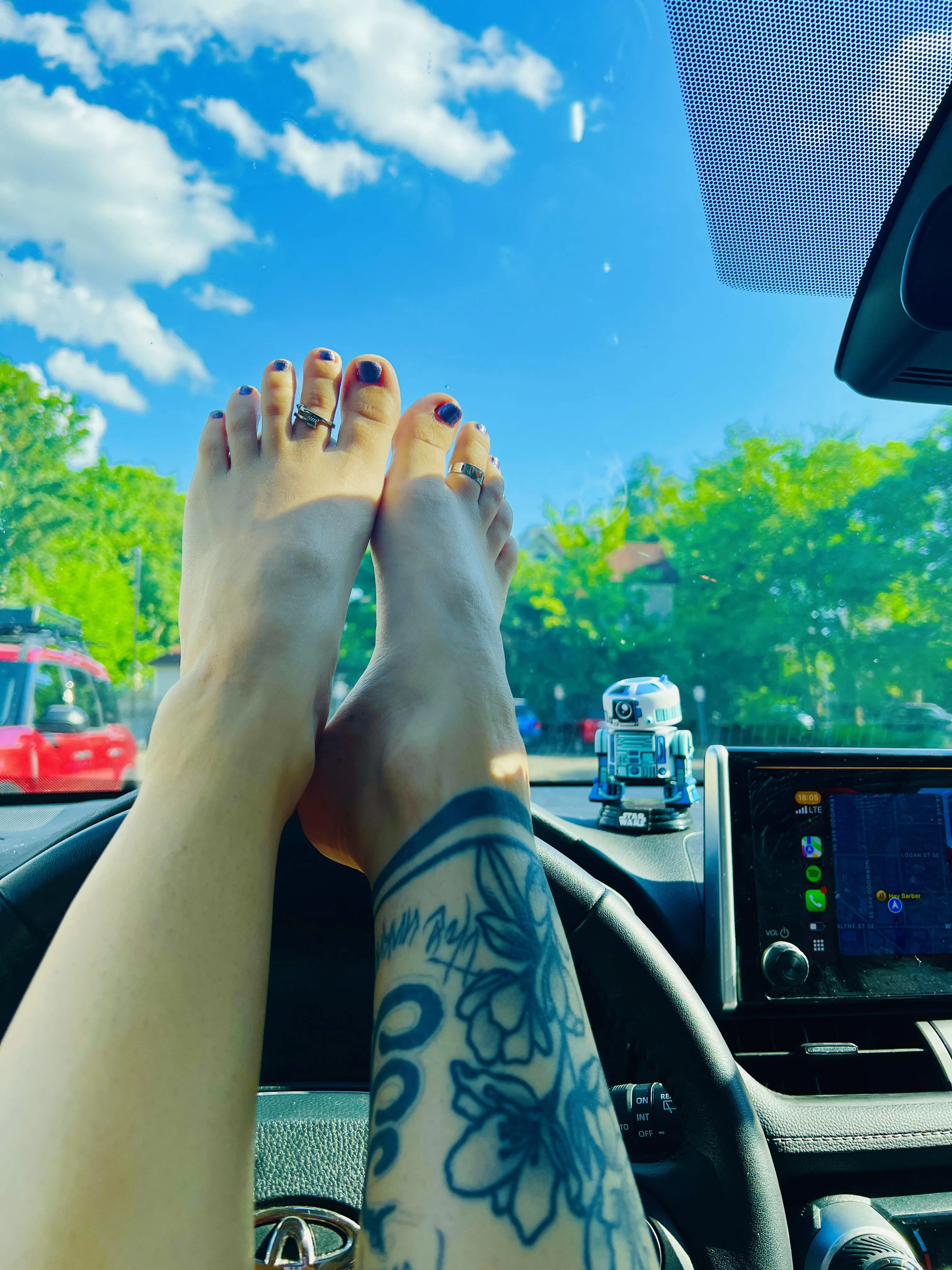 Car pics are my favorite