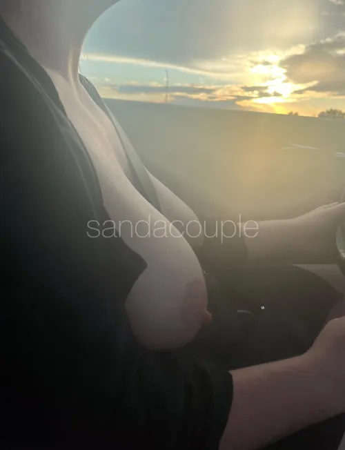 Picked him with no bra and some bad intentions 😈