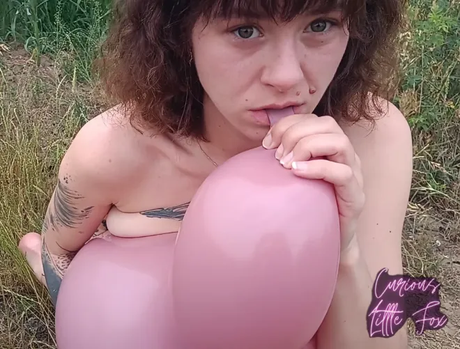 There is something irresistible in long necks🥵🎈