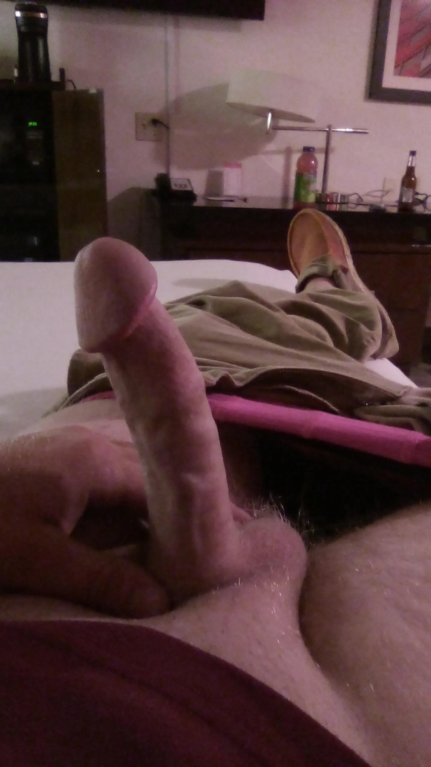 Who dtf Here for the night