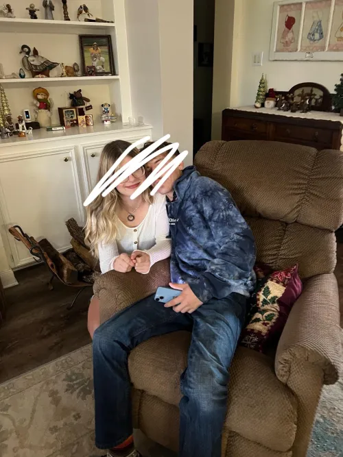 (23f/23m) bi couple looking for a female vixen/unicorn or fem bi switch male. NO COUPLES at the moment. Can verify [f4mf] [ffm] [mmf] reposted! New to the lifestyle