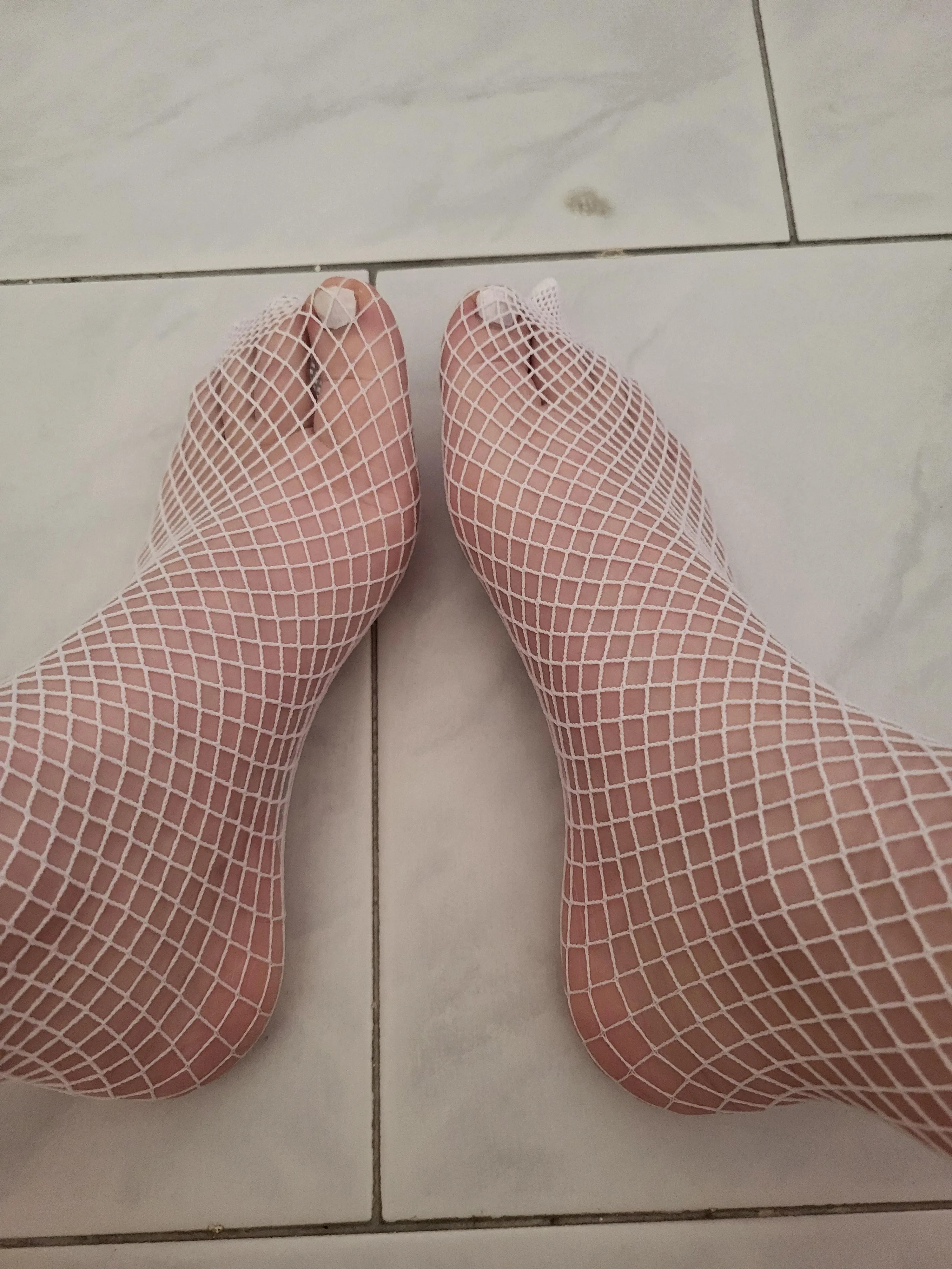 Do you want to take the fishnet off?