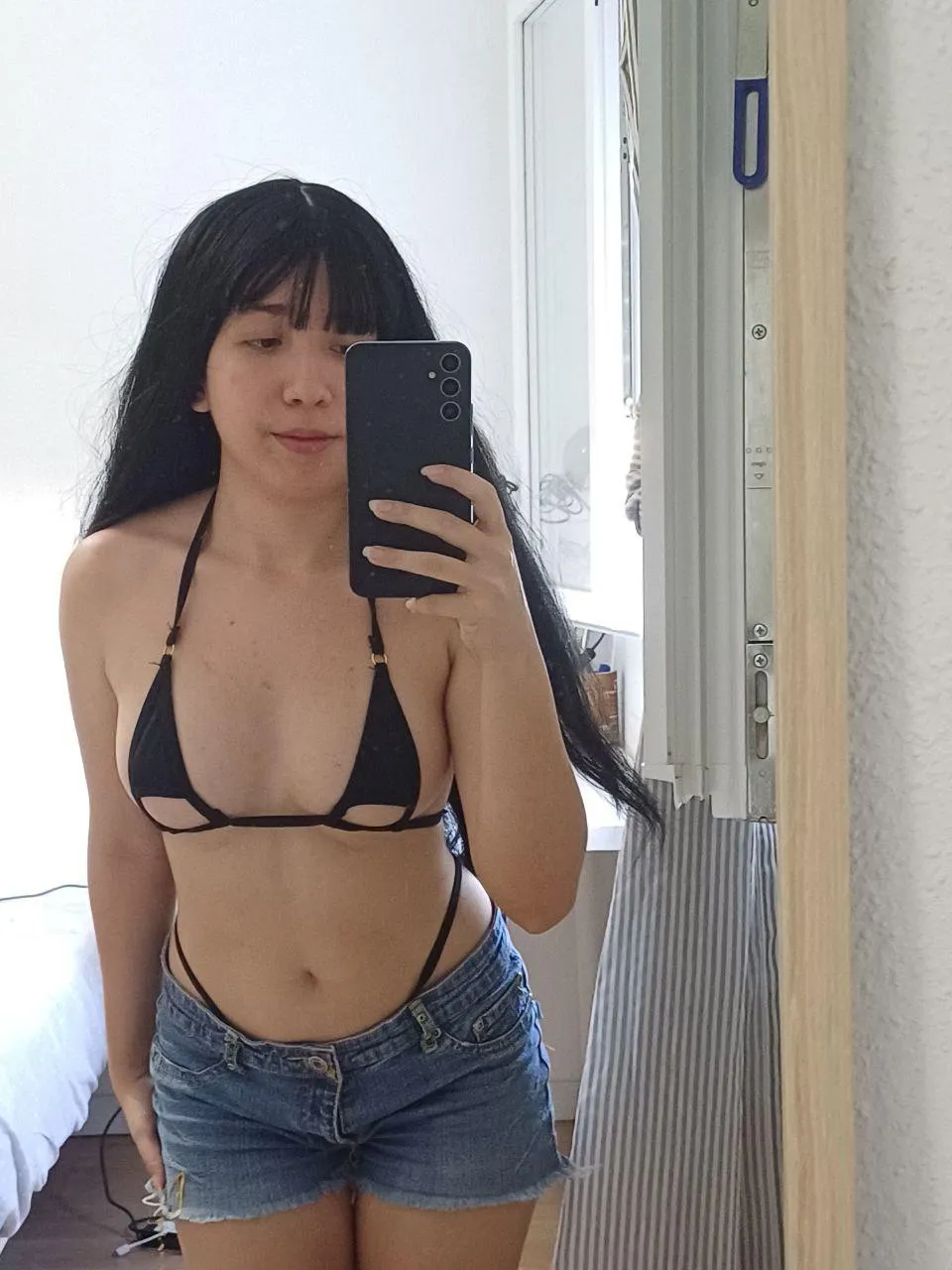 Dominant girl available for [GFE]