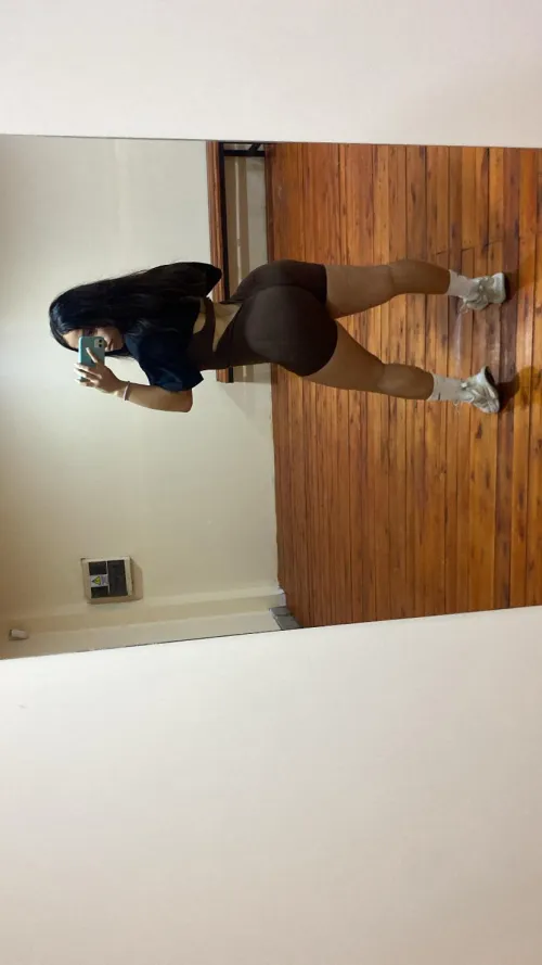 Monday is my favorite 🍑