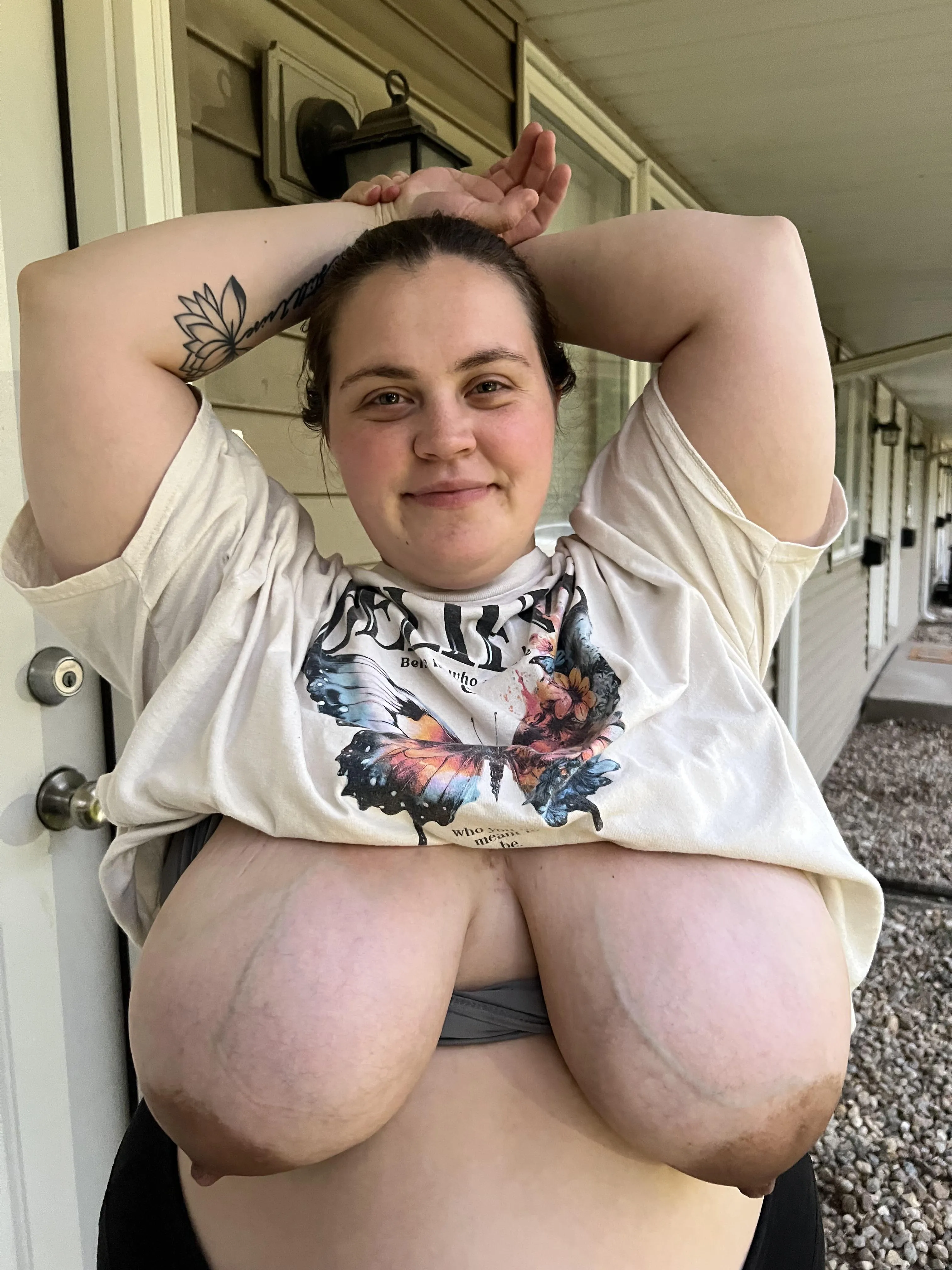 Cum milk these big, veiny titties 😝.