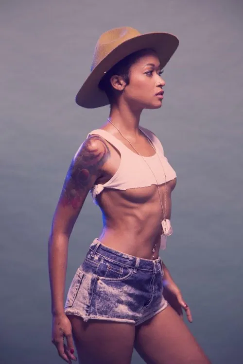 I love her underboob look.