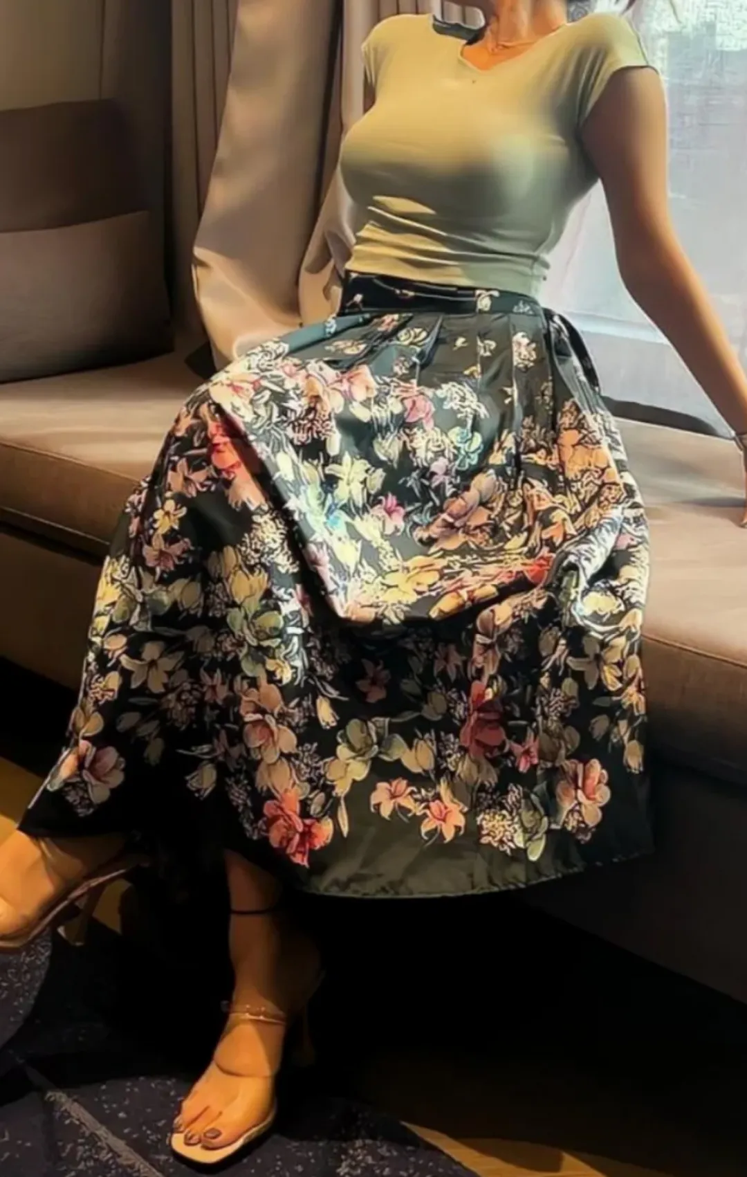 I m a divorce women Seeking for long term friendship Just want to chill Living in mumbai Koi chit chat karega ! Prefere desi guys Prefer to meet too