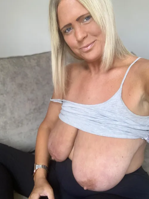 I mean could they get anymore saggy! They even fall out the bottom of my top xx