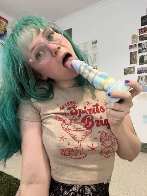 i want it slippery, messy, and deep enough to make you squirm