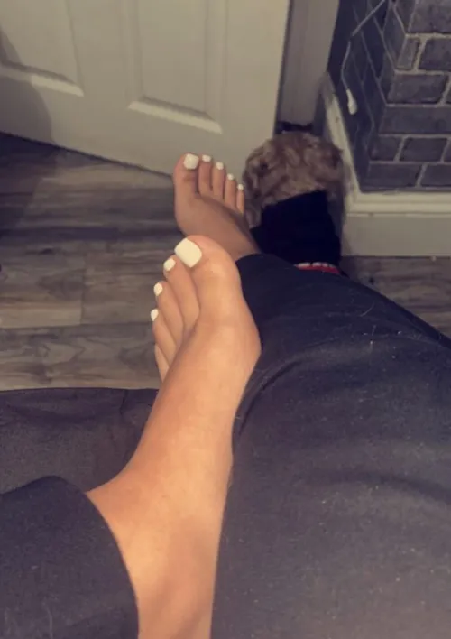 Pay for mommy’s pedicure