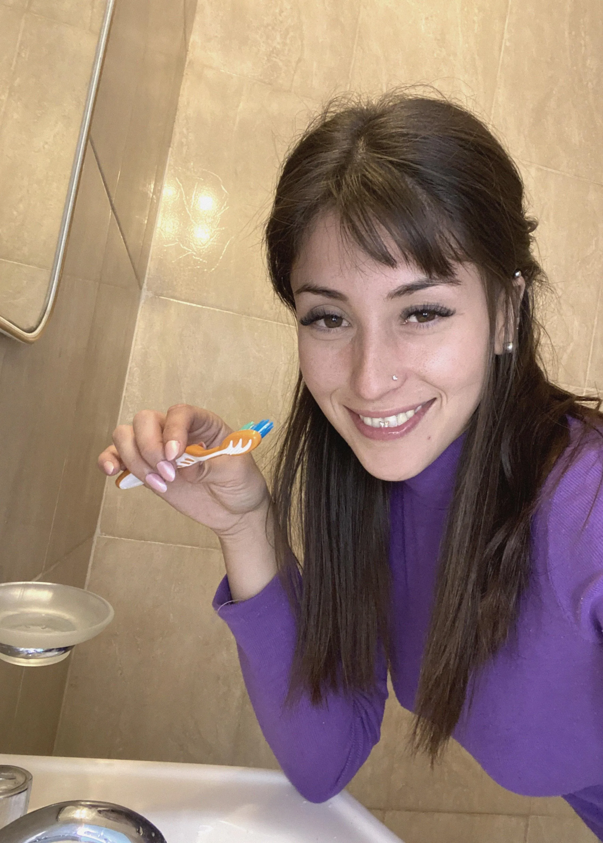 they said bare lips look best on me...u agree?