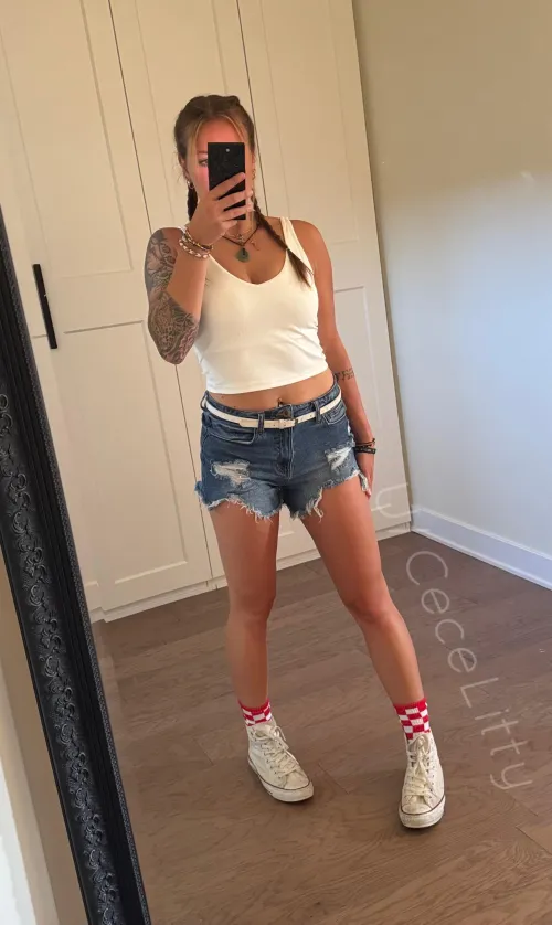 Thought you guys would appreciate my “at least we aren’t British” day outfit