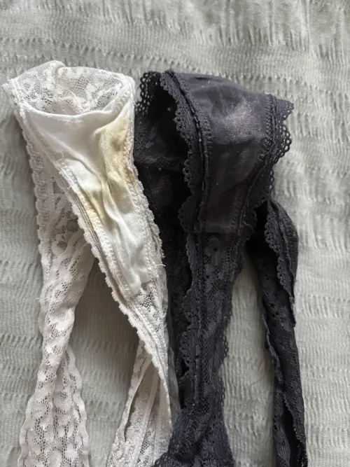 Which pair? Or both🤪