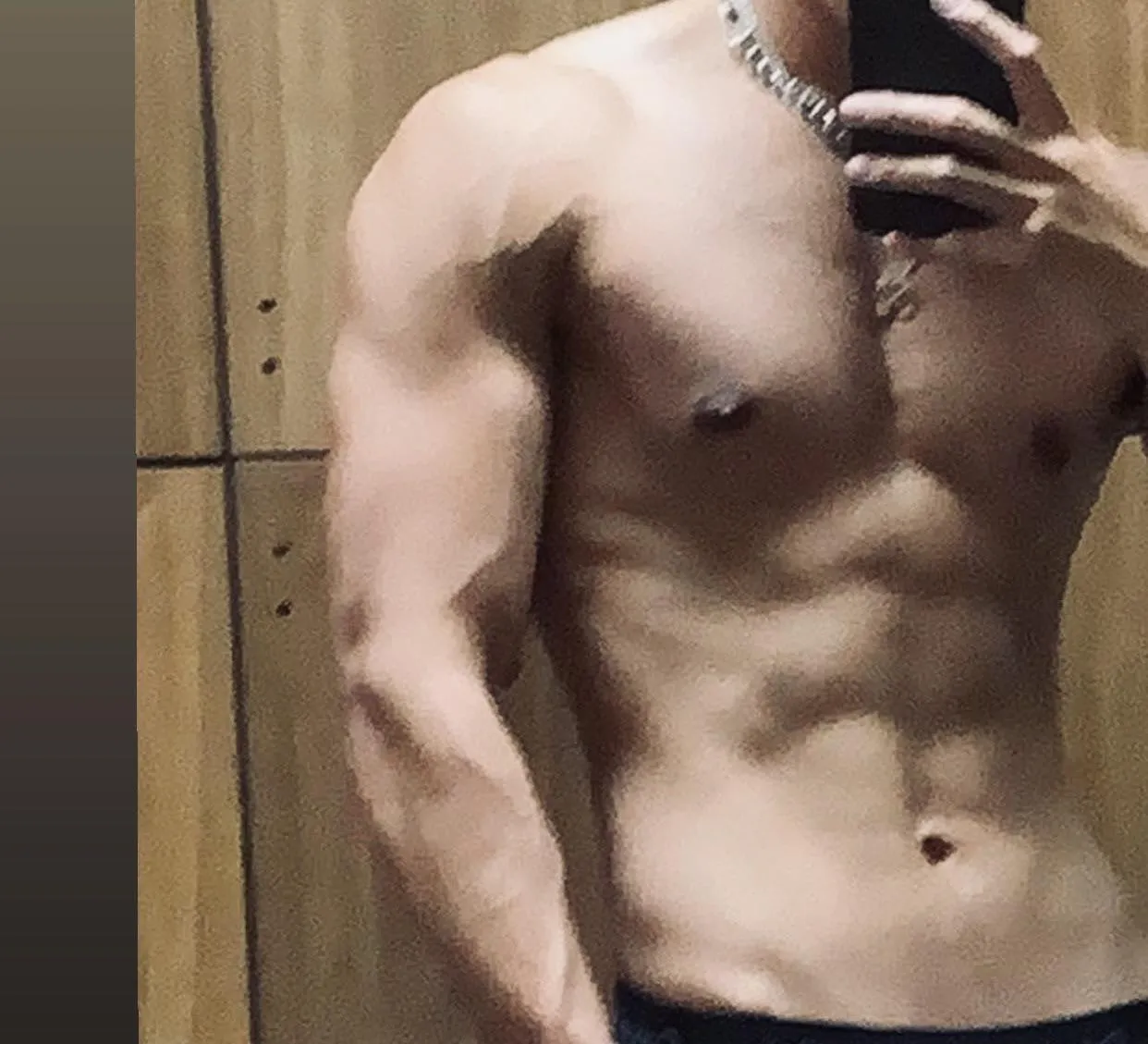 25 M4MF - Muscular Mixed Race- Philly / Suburbs