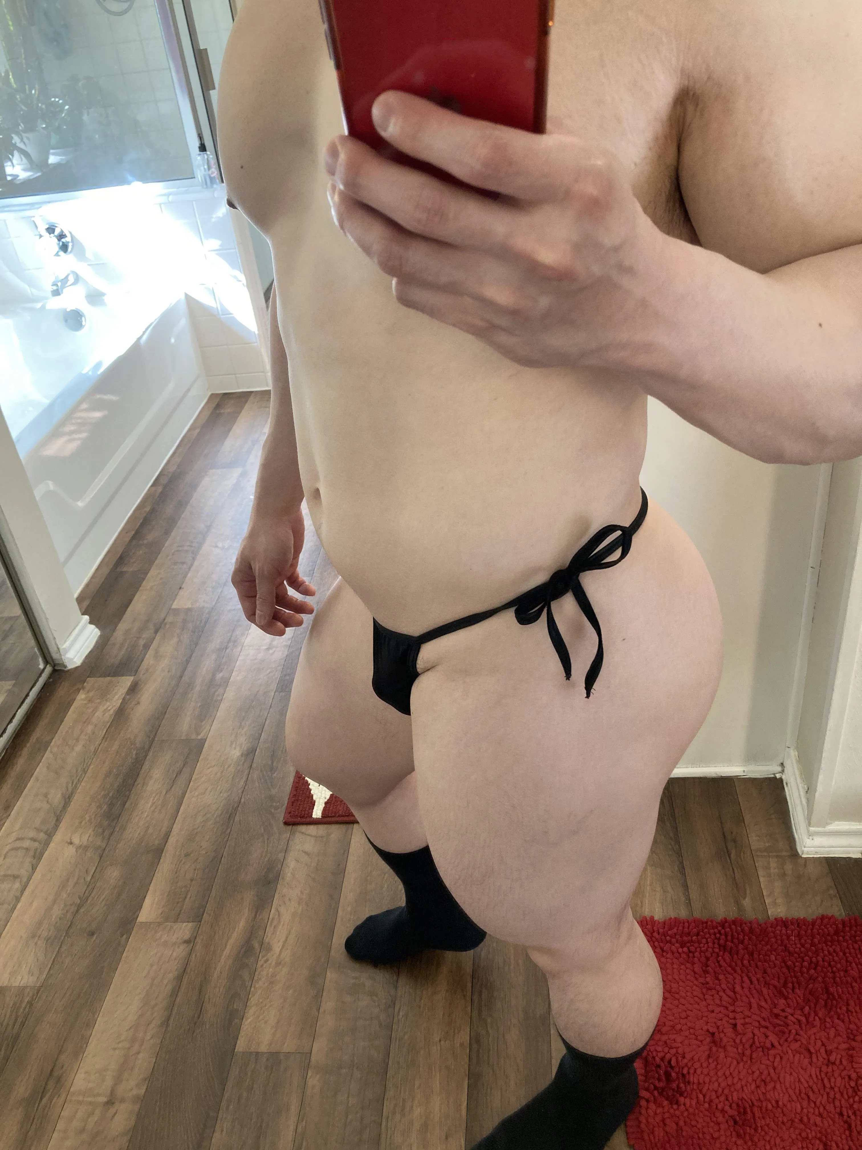 Hopefully the wave isn’t too strong today 😝