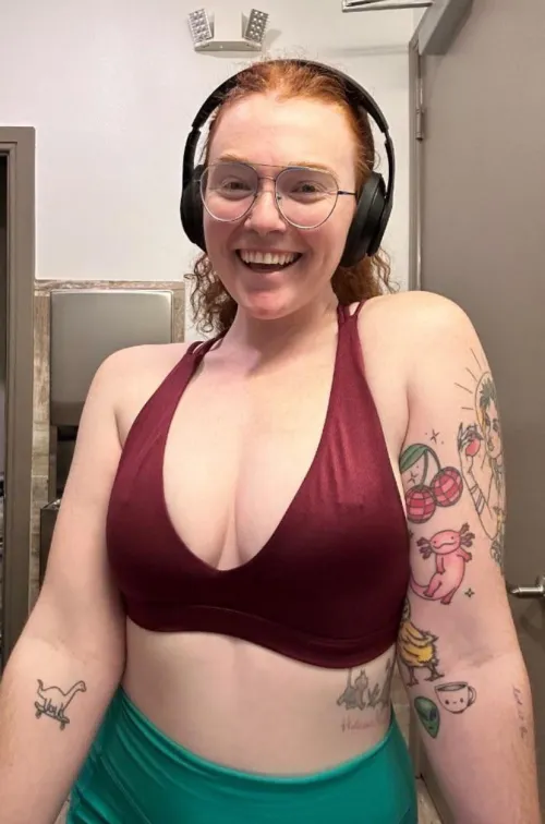 I always bring my own barbells to the gym lol