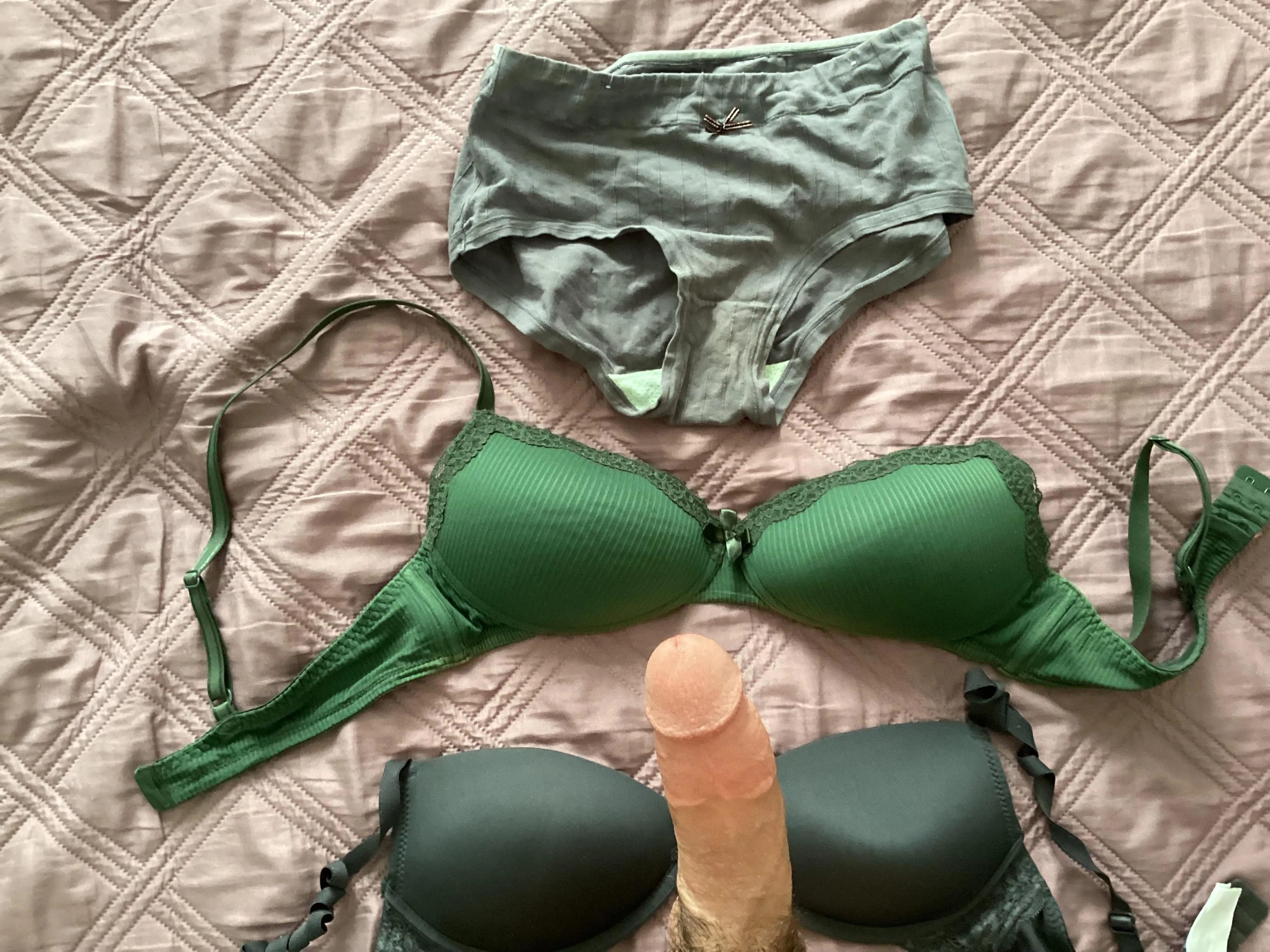 Should I cum on the bras or on the thong?