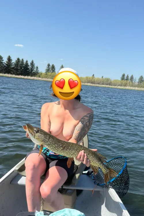 That time of the year again 🎣☀️🛶