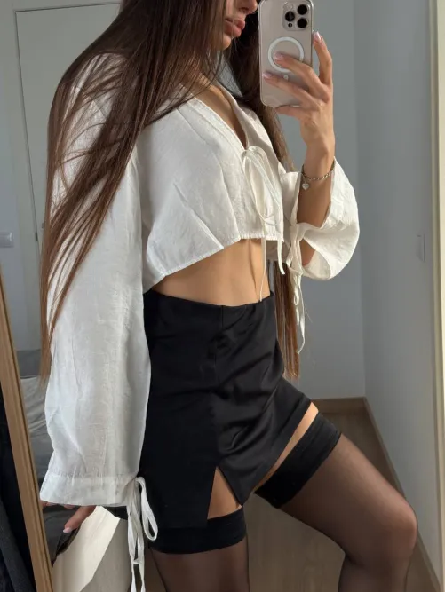 Work mode? More like tease mode. Wanna see what’s under this office look?