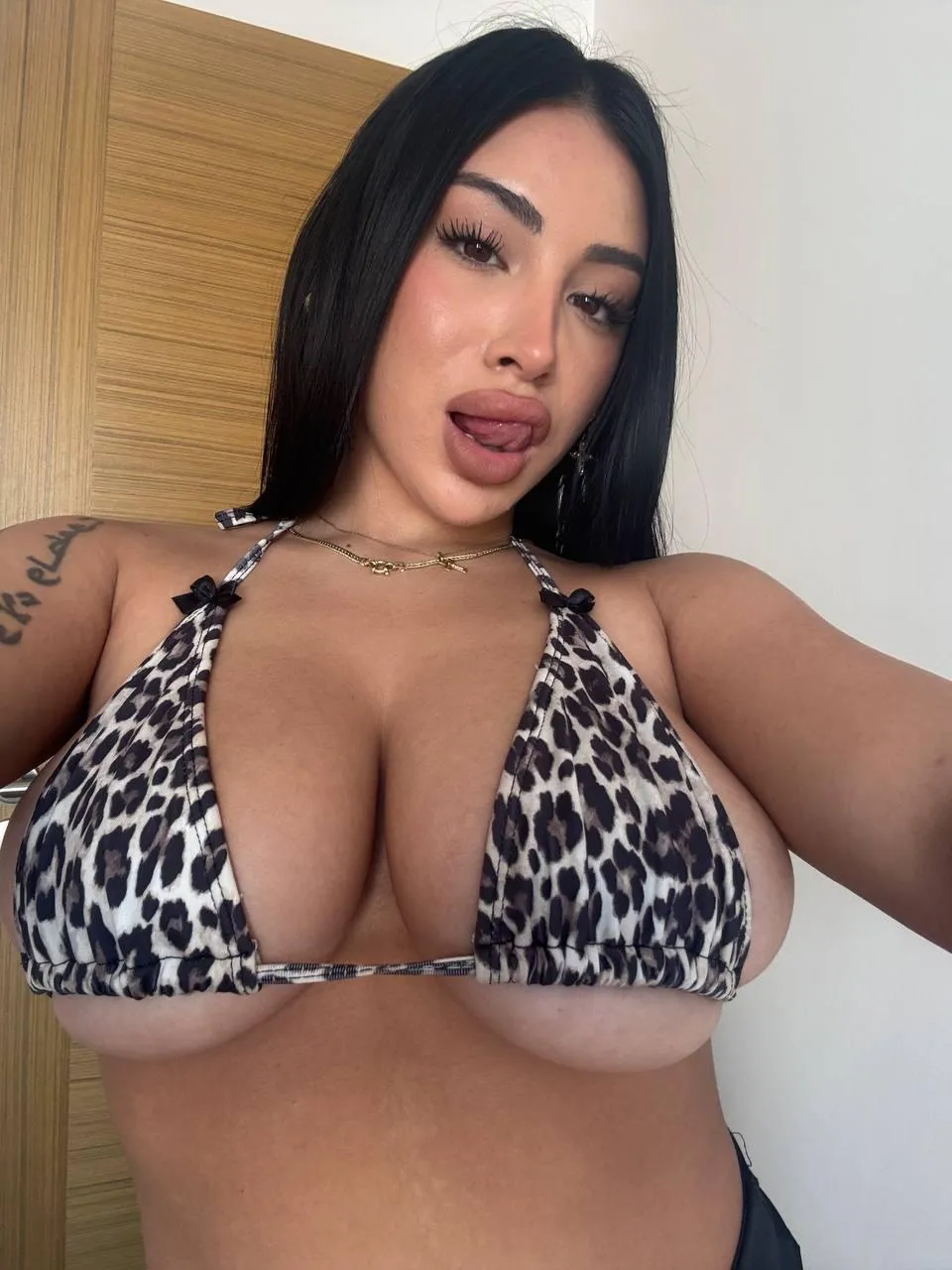 Your mess looks so good dripping between my tits.