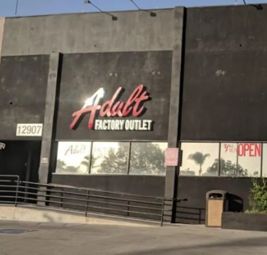 38/36 [MF4MF] [Sylmar] Thursday Night Meet up @9pm-                No Single Males