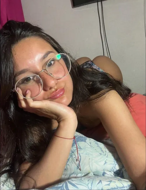 I’m home alone with Interior Design sketches and no panties on. Wanna come decorate me..