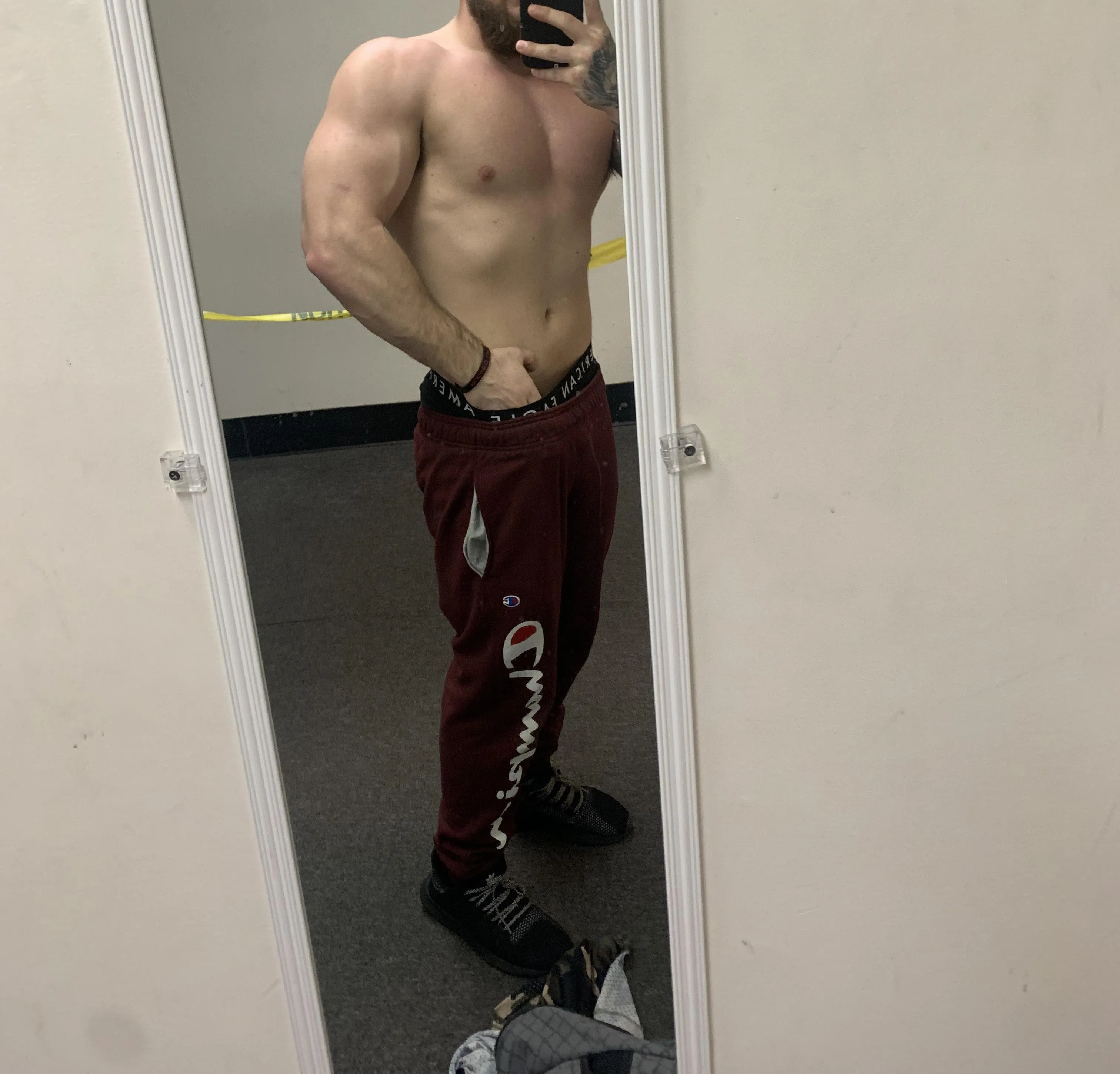 Male around mingo county looking for discreet fun.