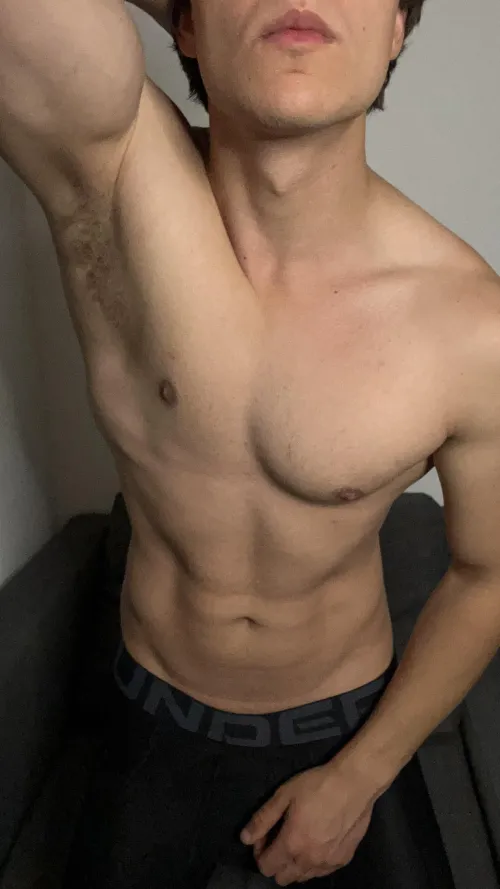 Would you lick my post workout pit?