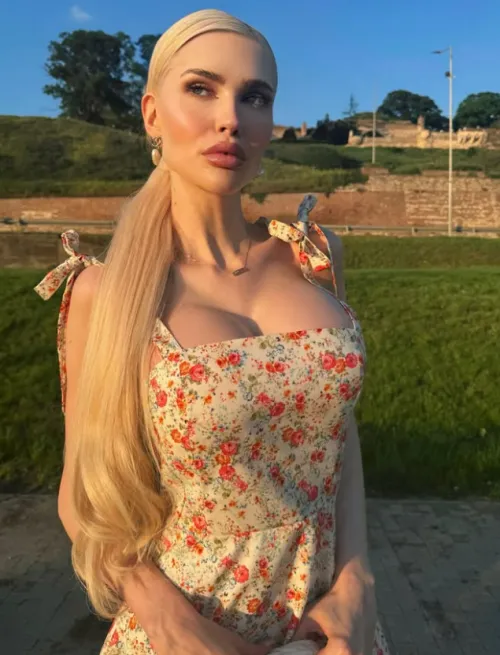 If were your married neighbor, would you fuck me?