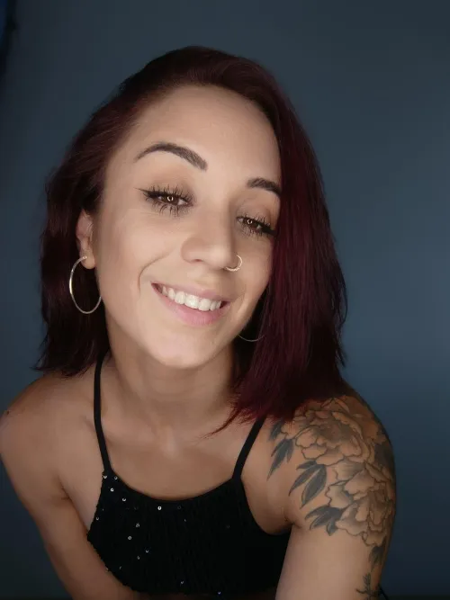 can’t decide if i want to kiss or ride 🤭