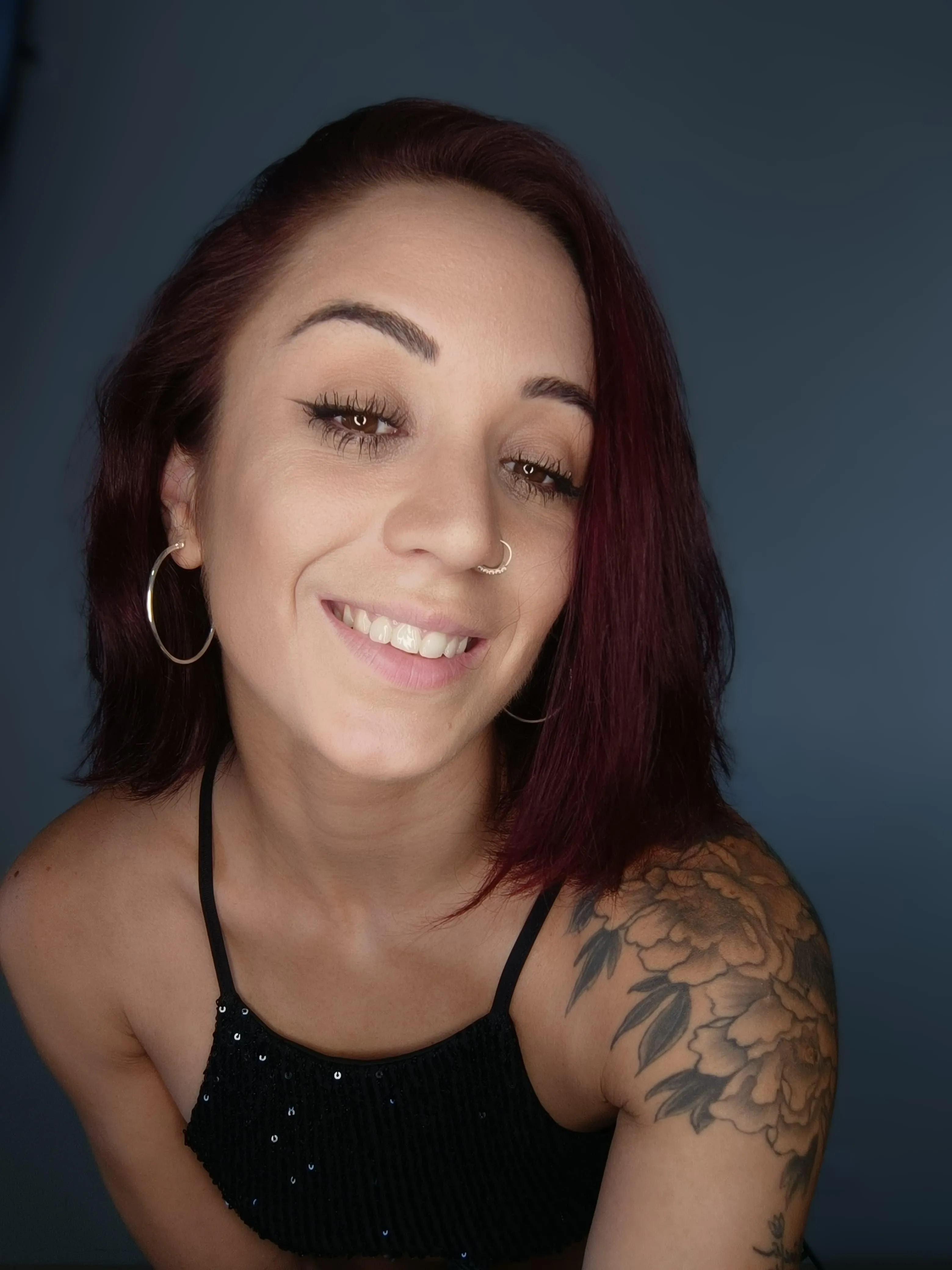 can’t decide if i want to kiss or ride 🤭