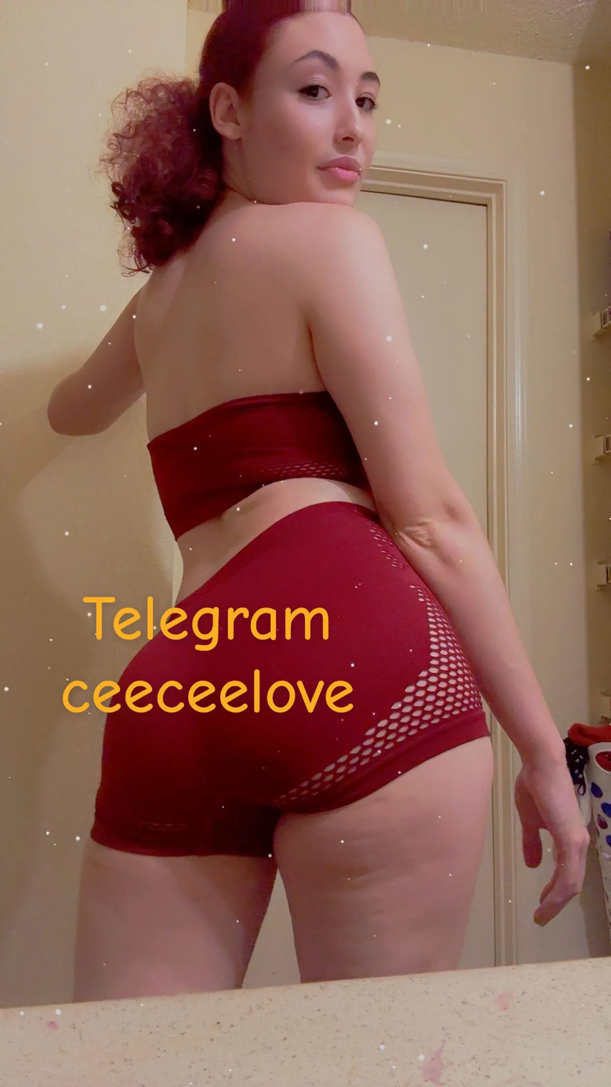 Custom pics & vids :)