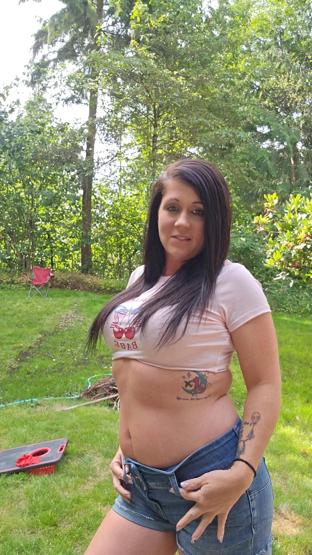 Cute little outfit. No panties. Your move 💋