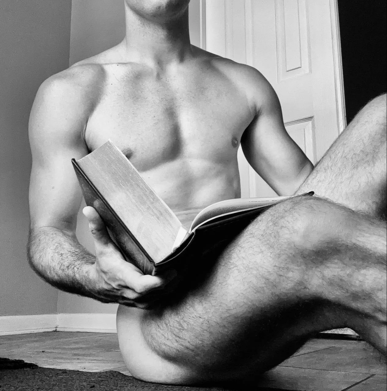 Distract my gaze in between pages, or more frequent if you like?