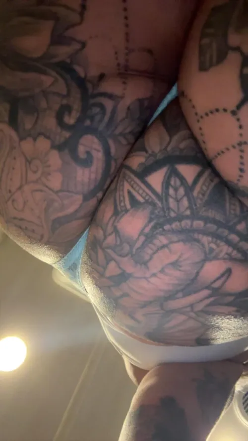 In town for the weekend looking to be used. My hubby loves sharing me