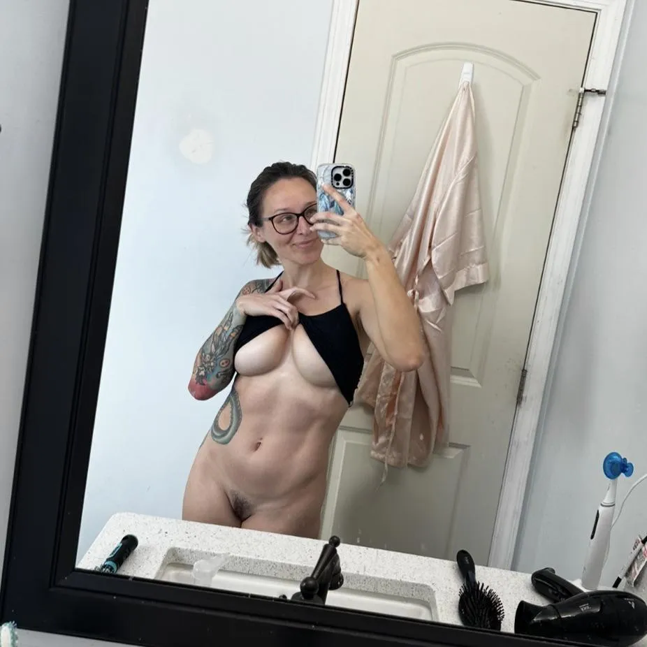 Letting my hair grow. Yay or nay?