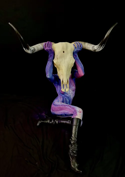 Long Horn by:LucidArtDreams