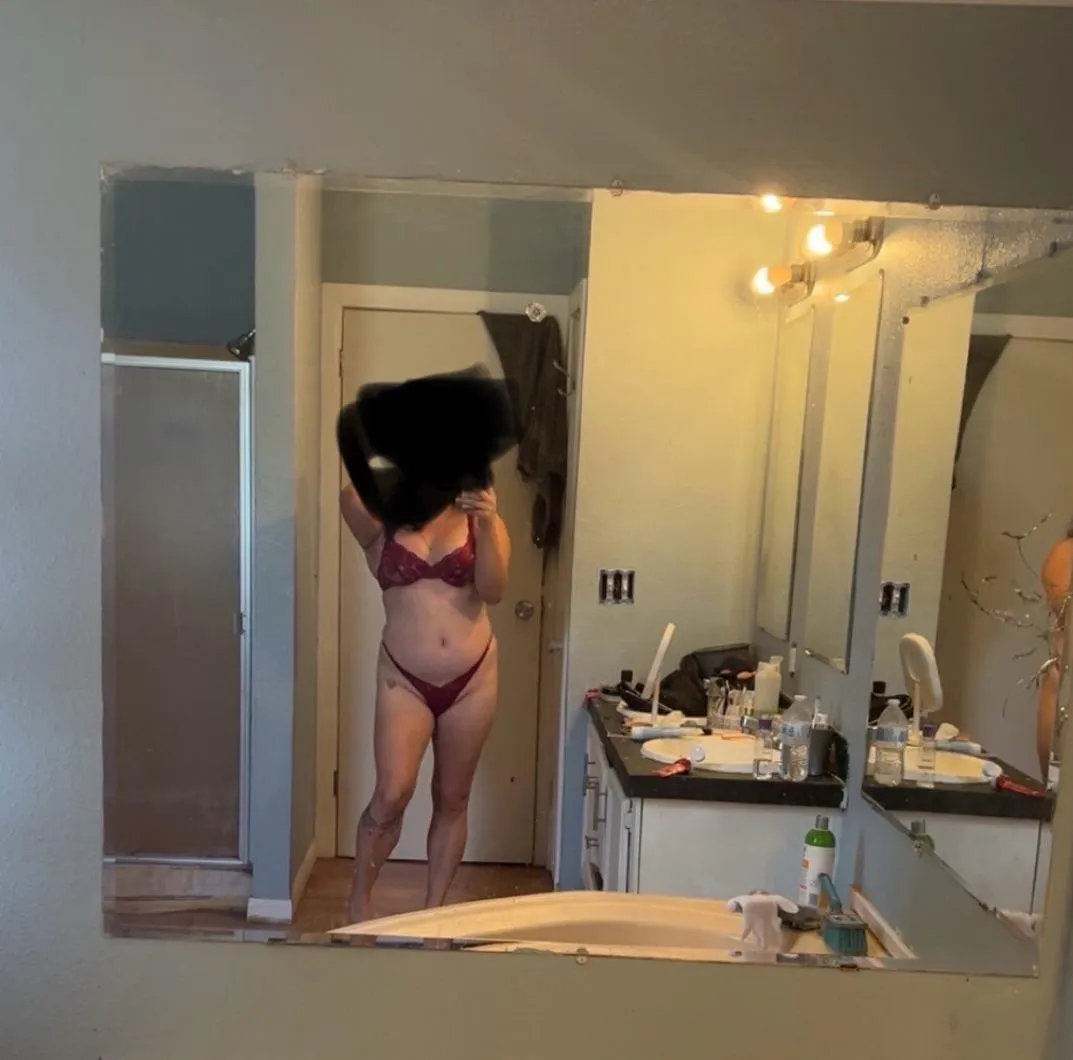 Married couple here dm us