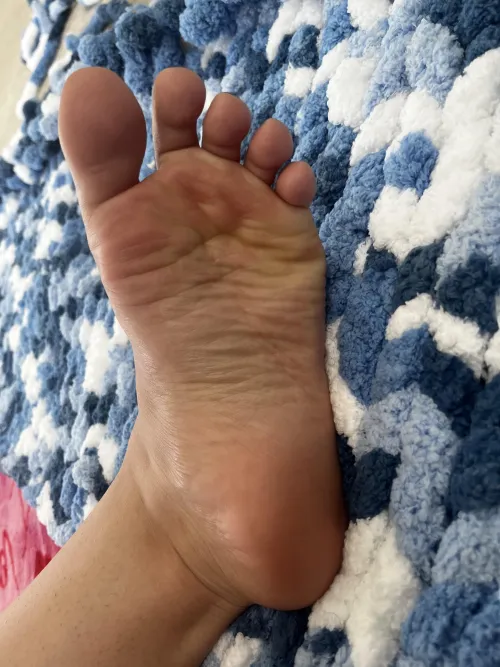 [oc] who missed my pretty feet? 😮‍💨