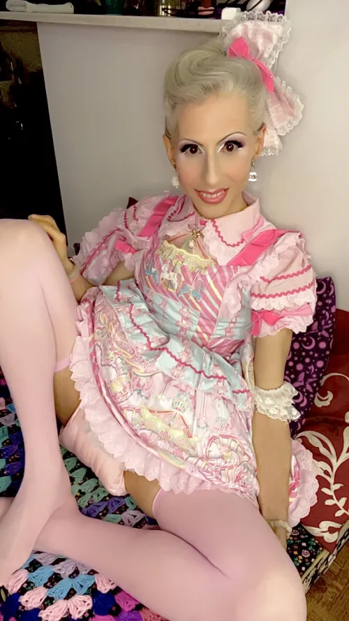 Ready for my A.M. changing 😳💖😓