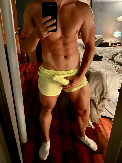 Socks and bulges 🤪 [age 30]