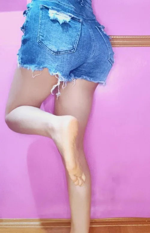 Take care of my Chinese feet