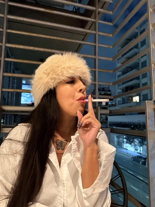 Wanna smoke with me?😈😈😈